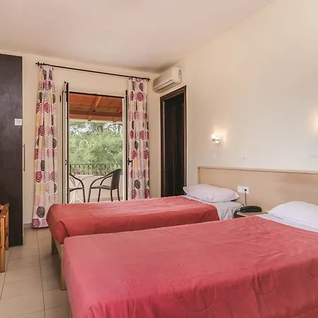 Kamari Acharavi (Corfu)